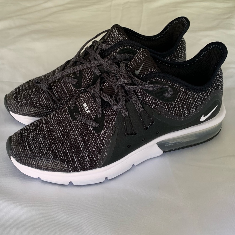 New Nike Air Max Sequent shoes 5.5y = 7 womens
